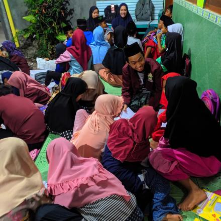 Album : Kegiatan  Belajar Bersama anak-anak Mutih Wetan